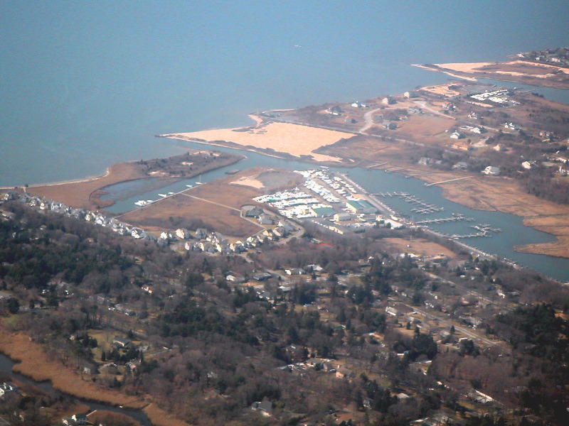 Heron Pointe, Flying By